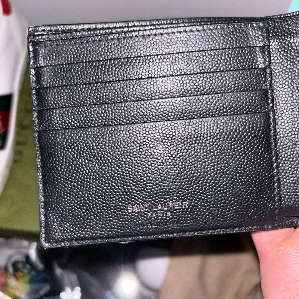 Saint Laurent Monogram East/West Wallet - Picture 4 of 7